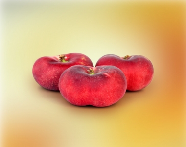 Platerina or Flat nectarine