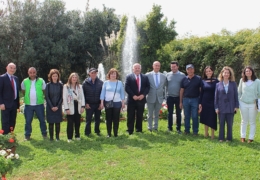 Nos visitan los miembros de la Mesa del Parlamento de Andalucía.