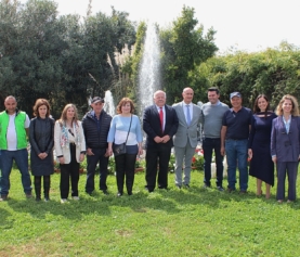 Nos visitan los miembros de la Mesa del Parlamento de Andalucía.